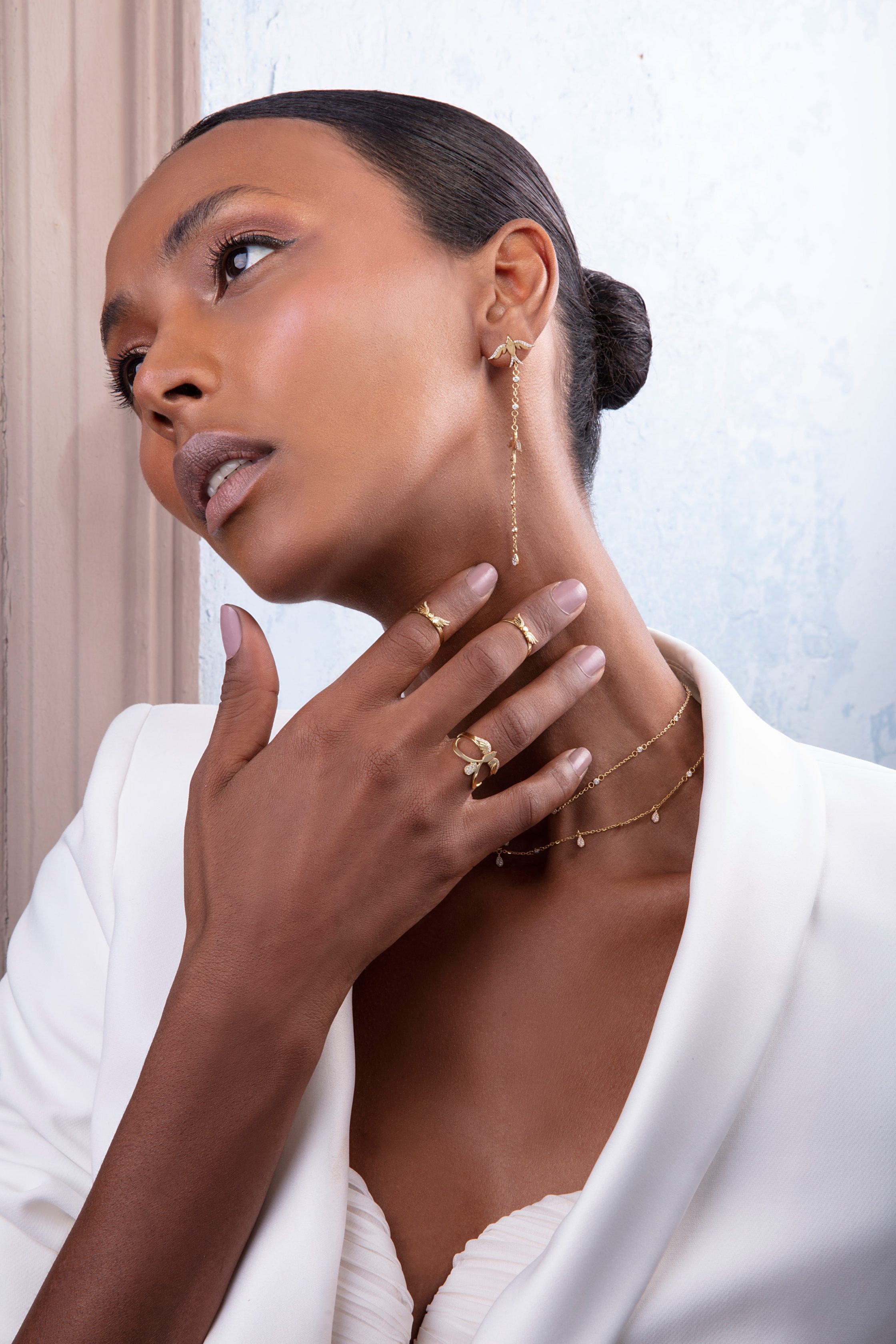 Elegant Dangle Bird Earings in Diamond Embossed Chains3