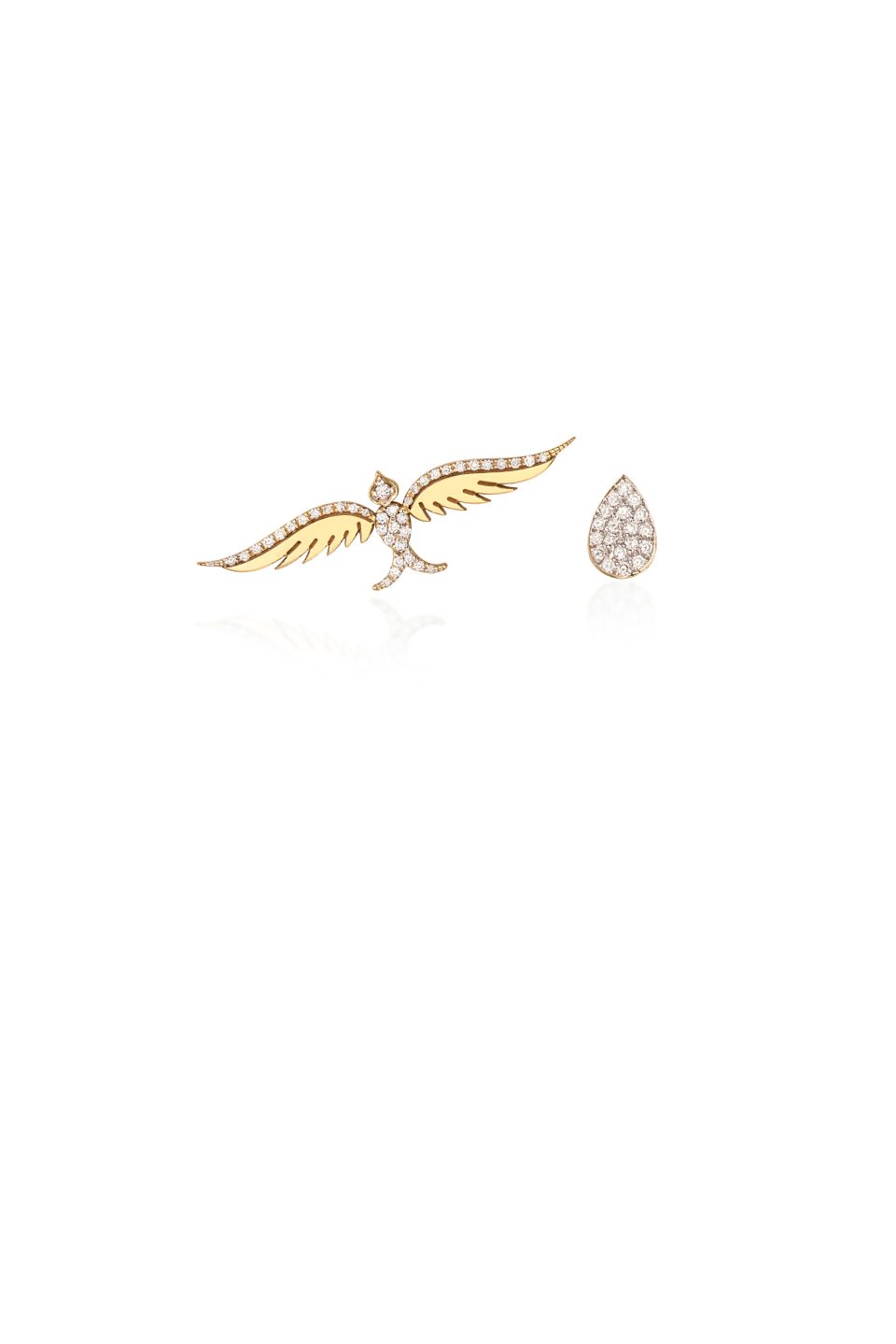 Majestic Bird with a Brilliant Diamond embellished Pear Earing